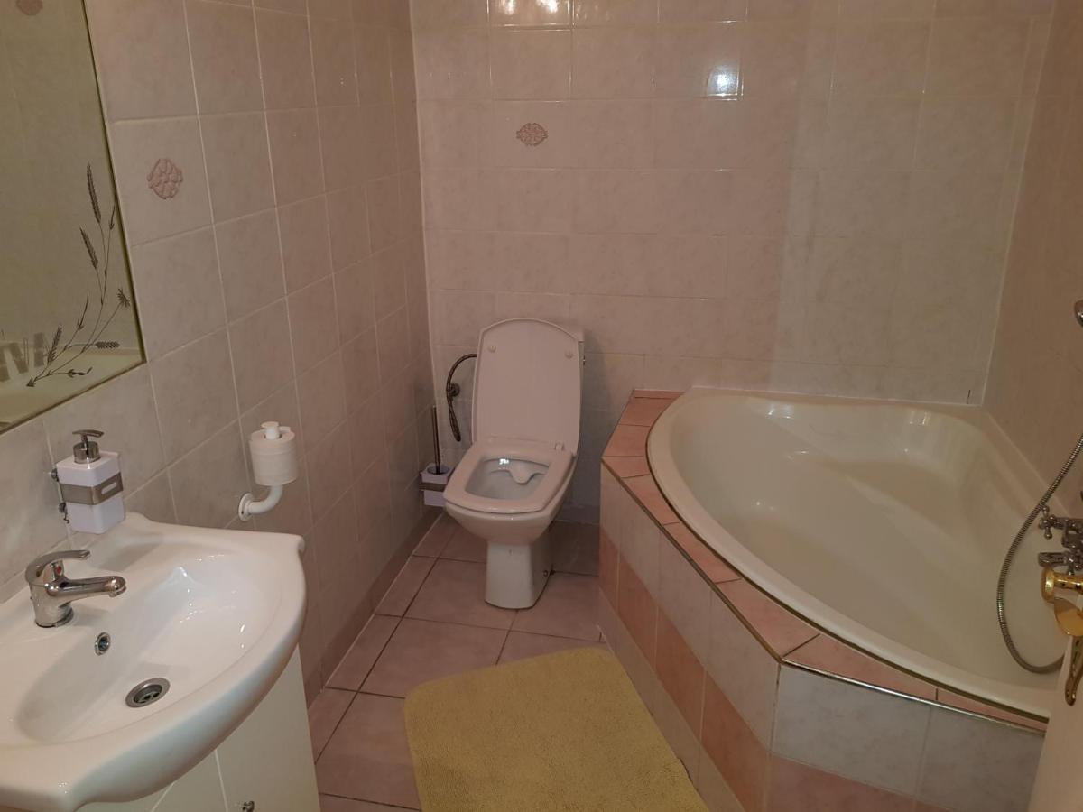 Motel Kotva Ivanka pri Dunaji Bagian luar foto